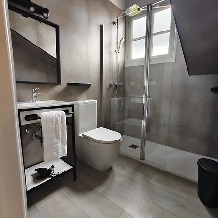 Turisticos El Puerto De *