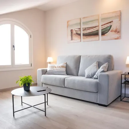 Turisticos El Puerto De Comillas