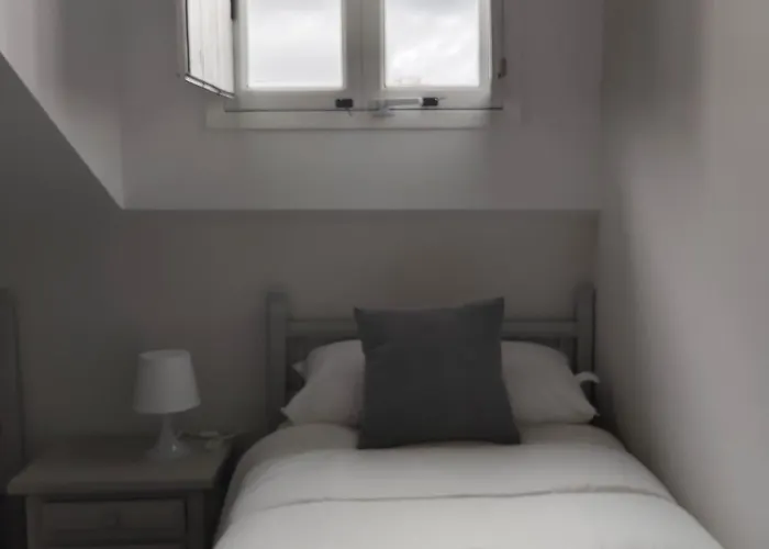 Turisticos El Puerto De * Comillas