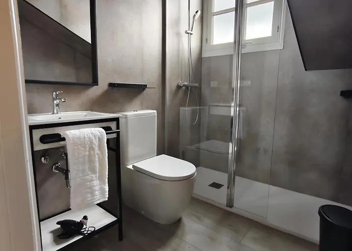 Turisticos El Puerto De *