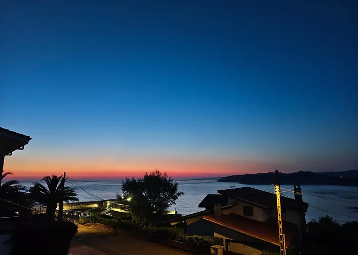 Turisticos El Puerto De Comillas